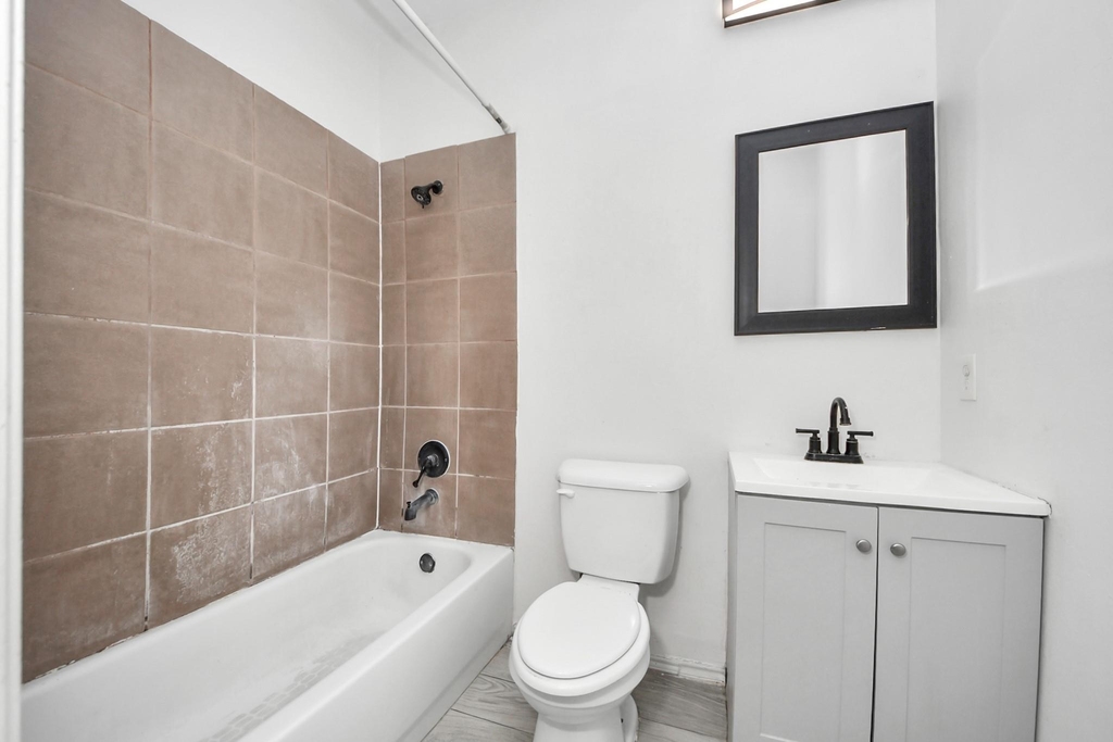 10217 Teneha Drive - Photo 12