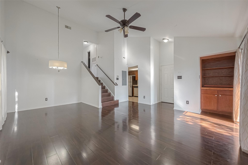 3758 Tanglewilde Street - Photo 3
