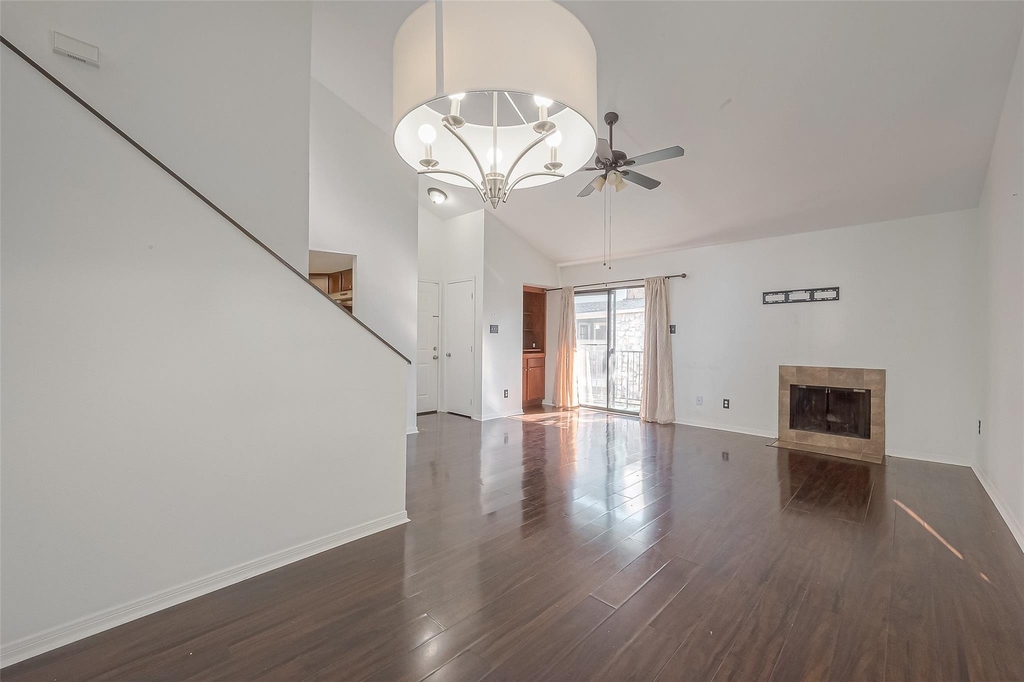 3758 Tanglewilde Street - Photo 7