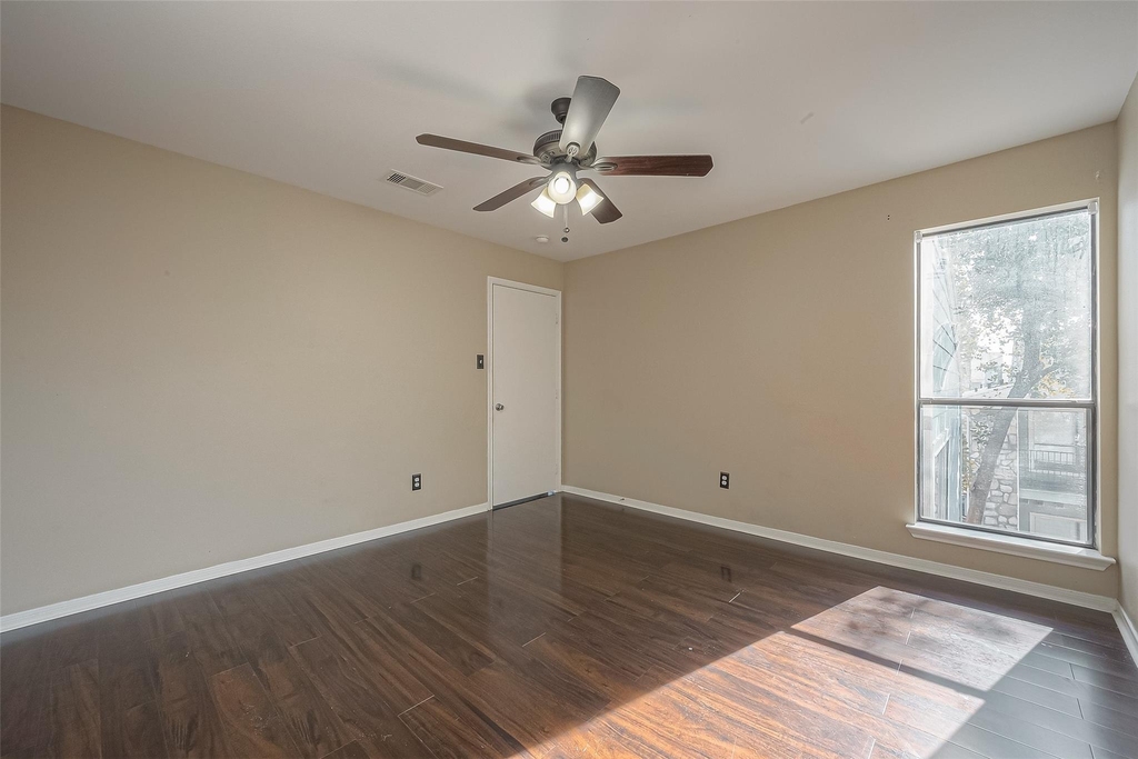 3758 Tanglewilde Street - Photo 17