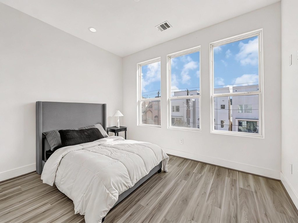 3313 Baer Street - Photo 17