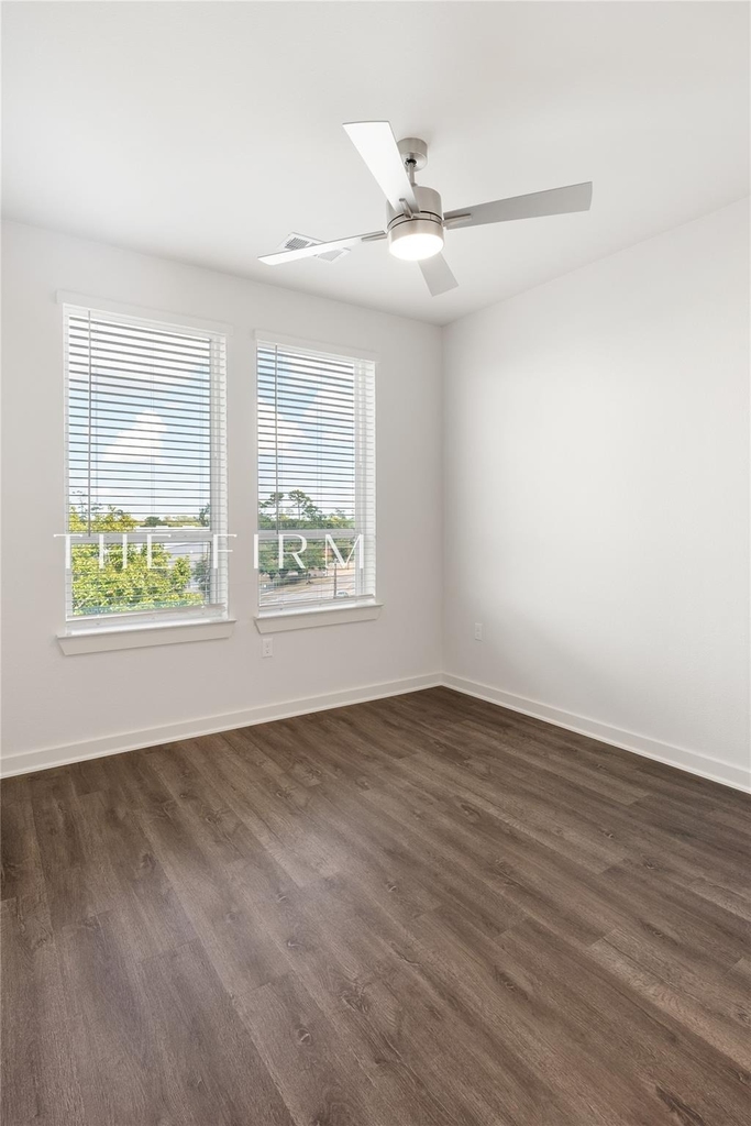3001 W 11th Street - Photo 5