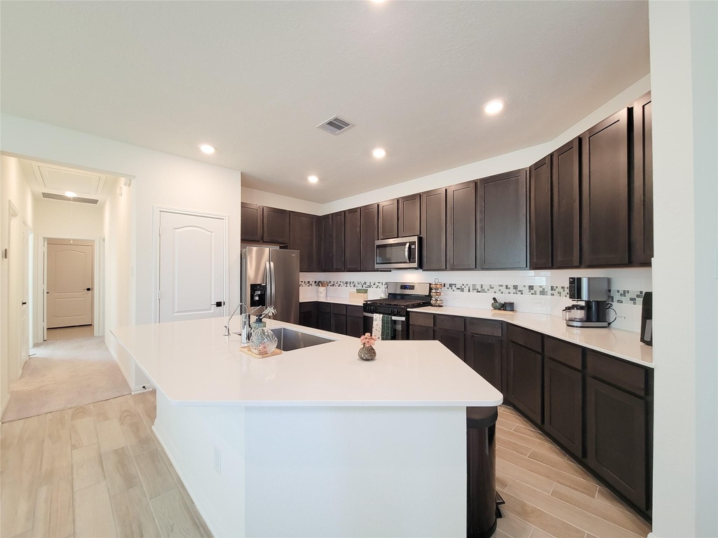 8214 Leisure Point Drive - Photo 12