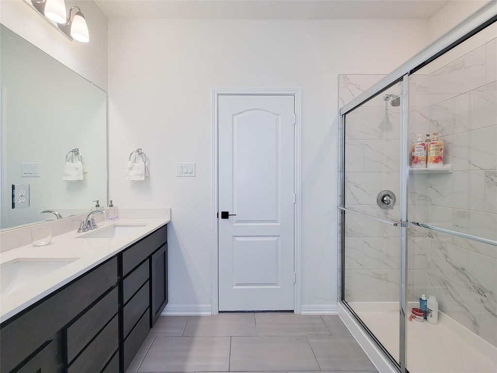 8214 Leisure Point Drive - Photo 22
