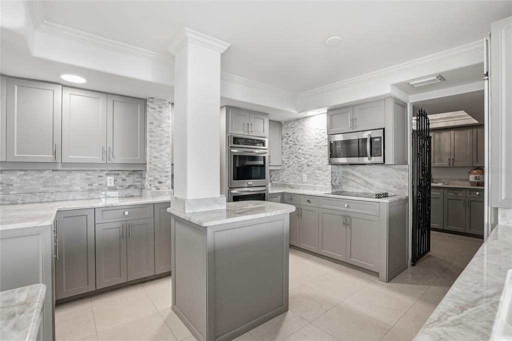 5700 Mariner Street - Photo 3