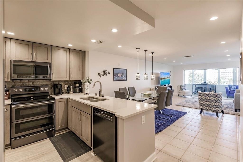 1255 E Peppertree Drive - Photo 2