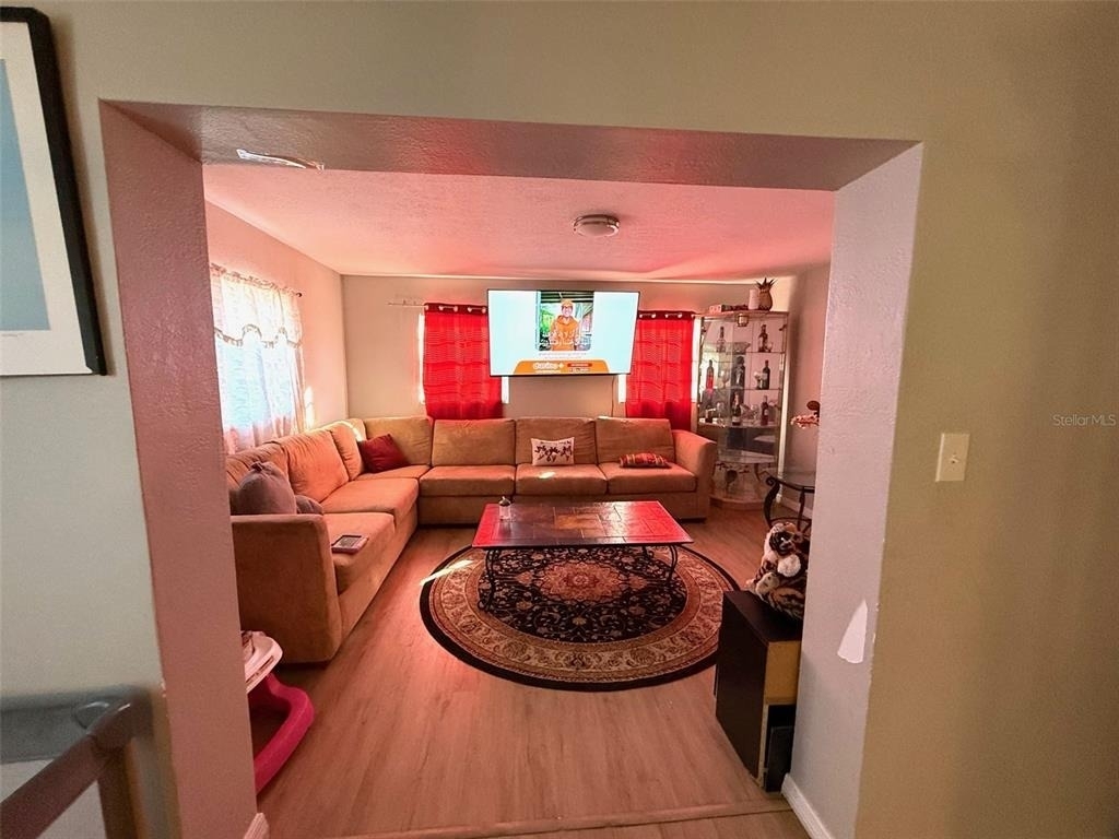 1125 Avenue L - Photo 8