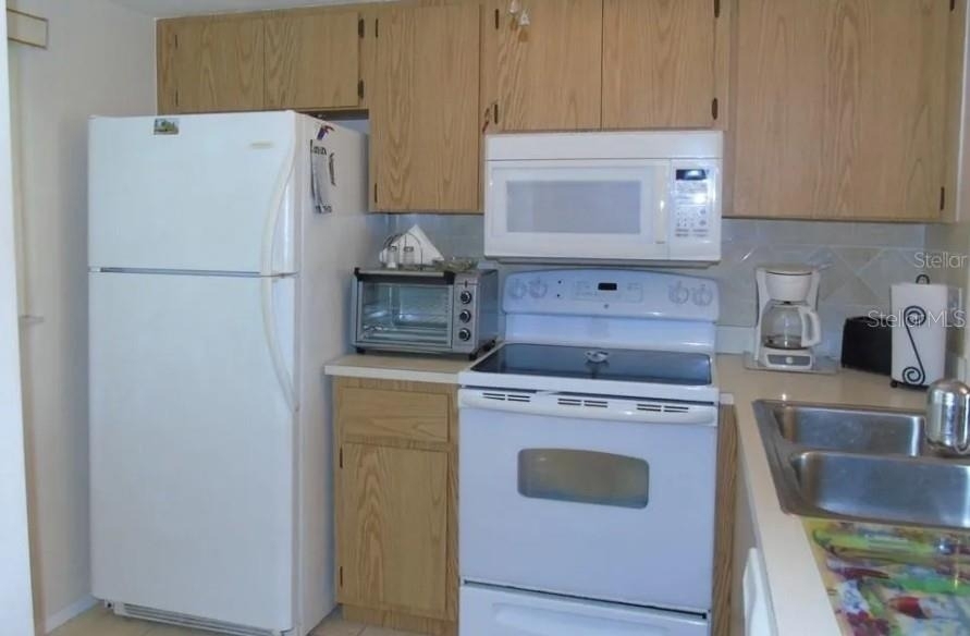 12538 Sw Kingsway Circle - Photo 1