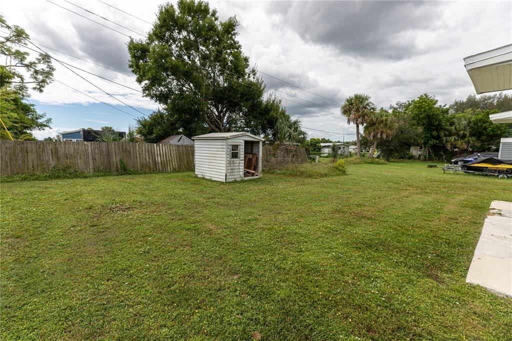 21043 Bersell Avenue - Photo 2