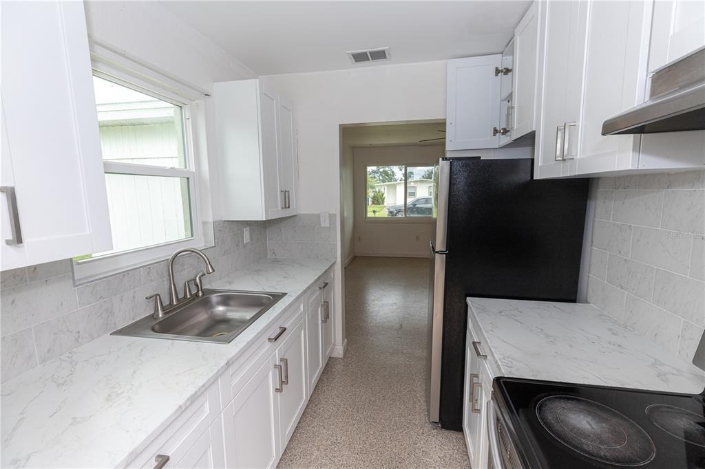 21043 Bersell Avenue - Photo 4