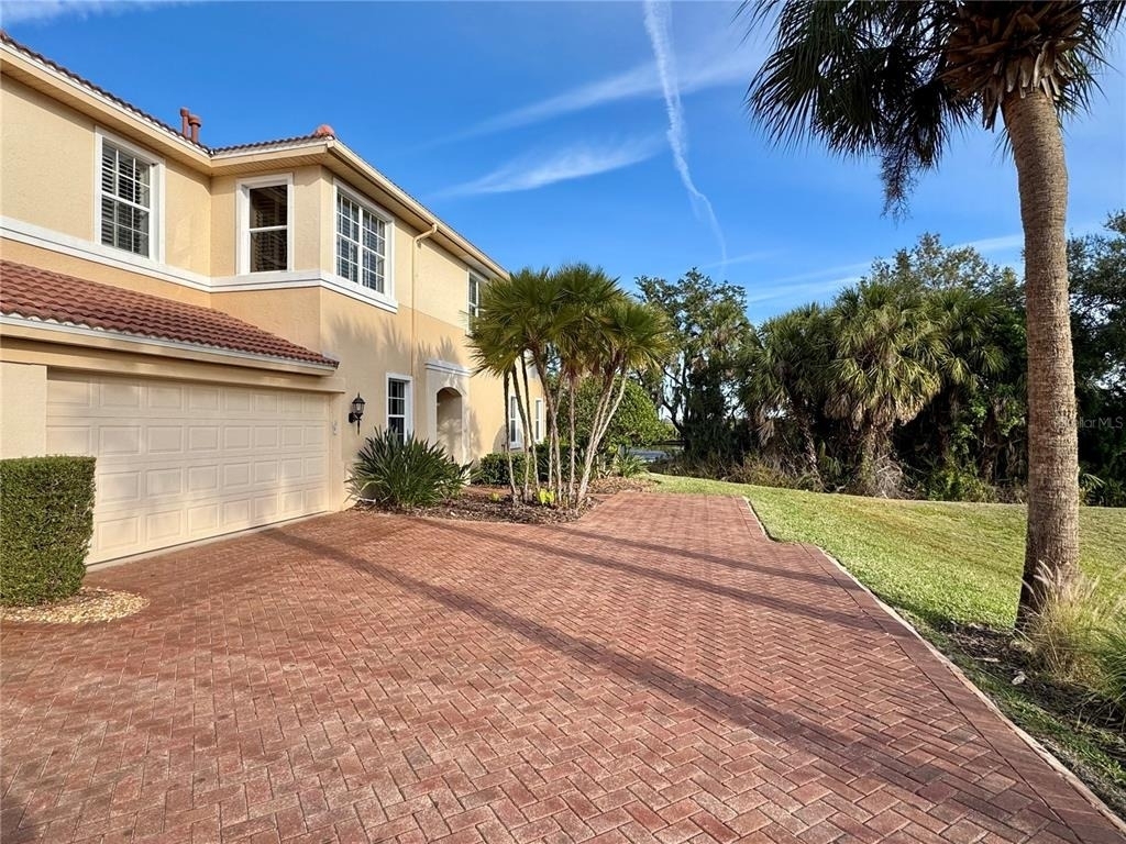 9411 Discovery Terrace - Photo 12