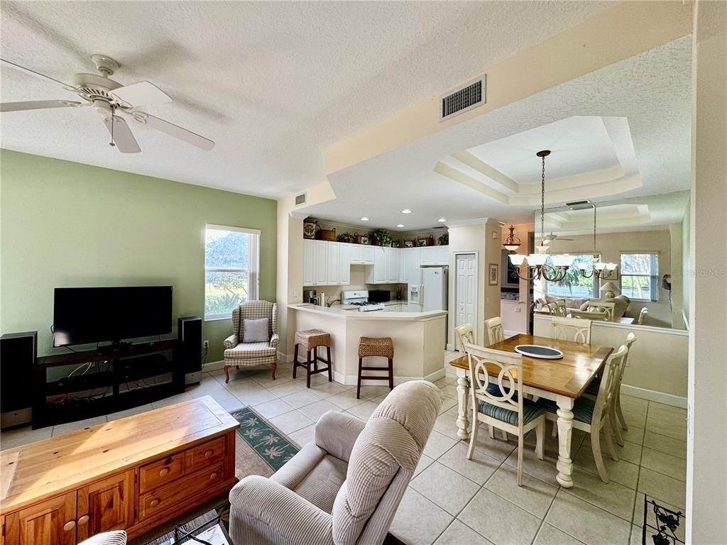 9411 Discovery Terrace - Photo 15