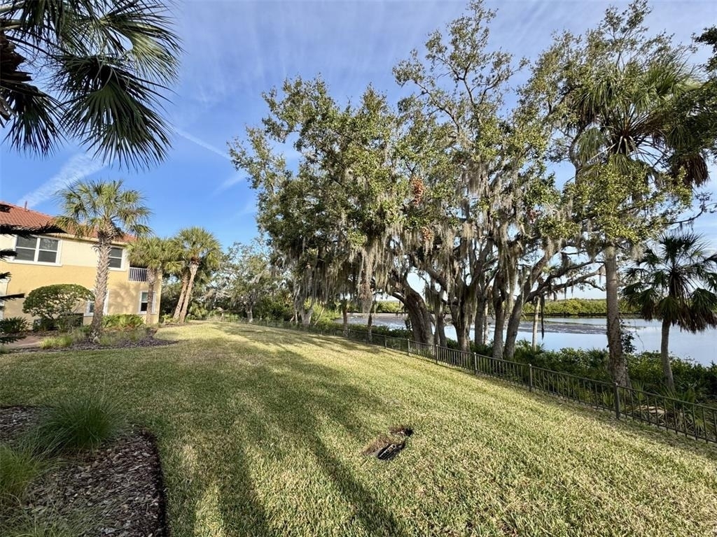 9411 Discovery Terrace - Photo 5