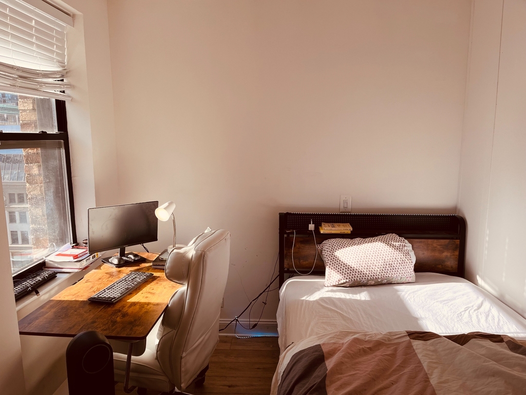 50 West 34th Street - Photo 0