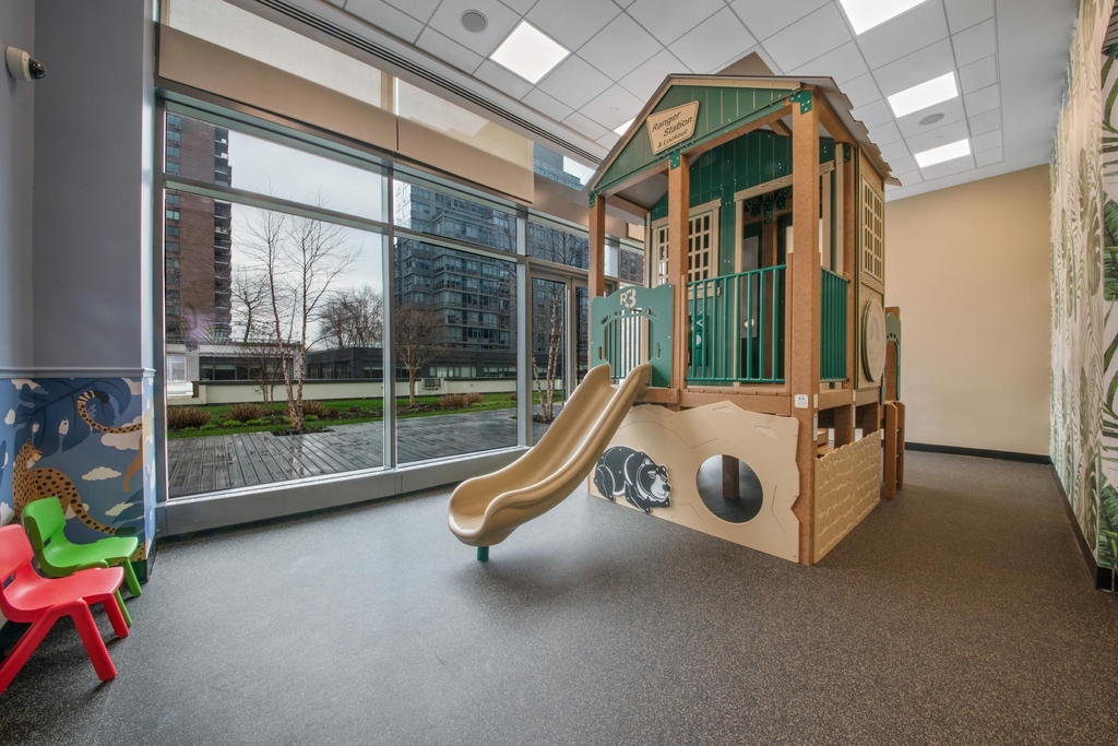 775 Columbus Ave - Photo 45