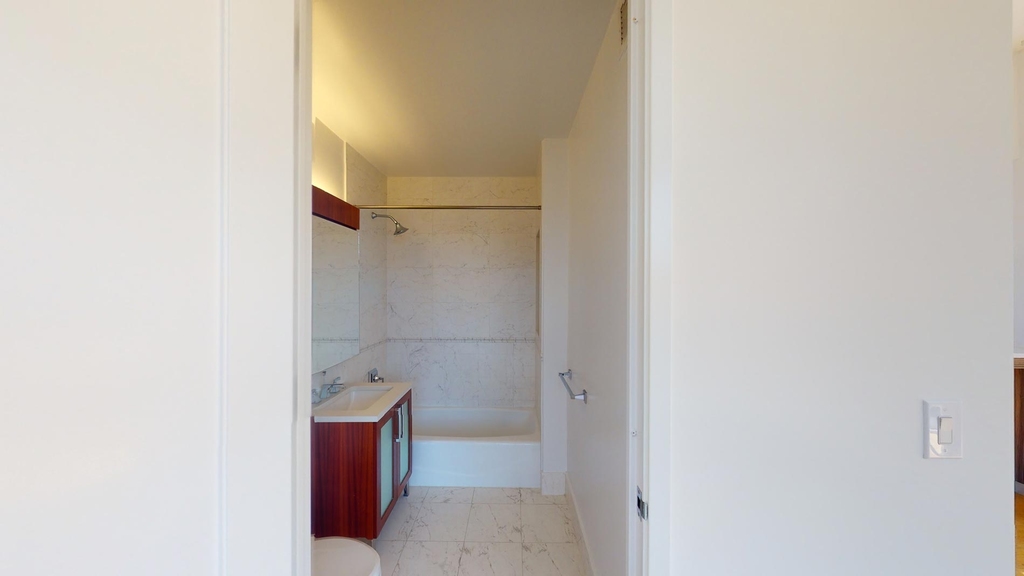 775 Columbus Ave - Photo 3