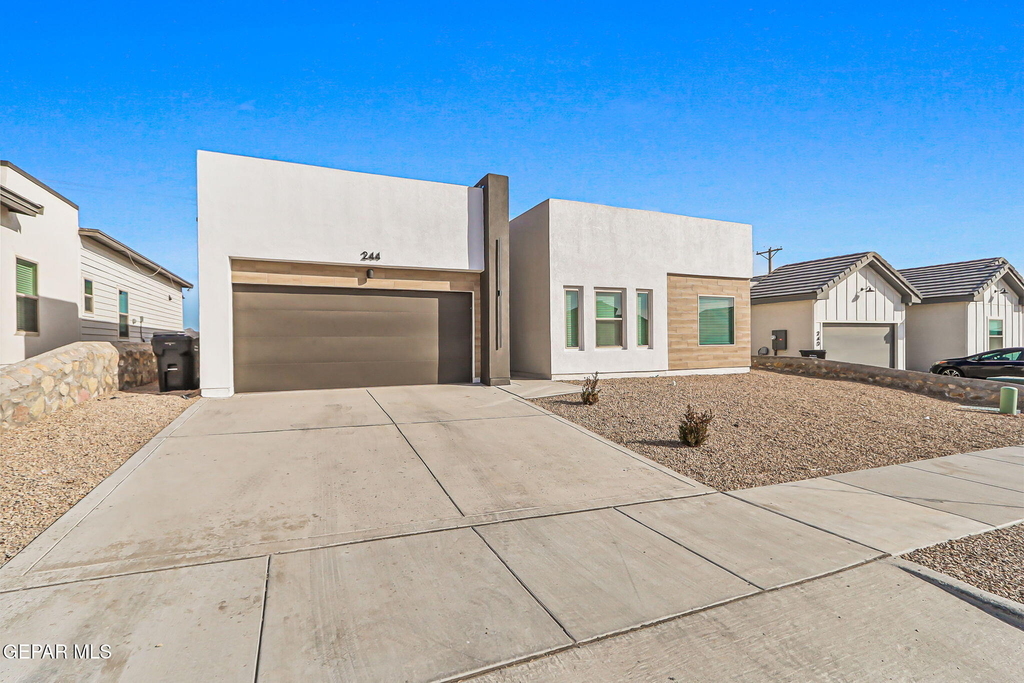 244 Farnborough Street - Photo 2