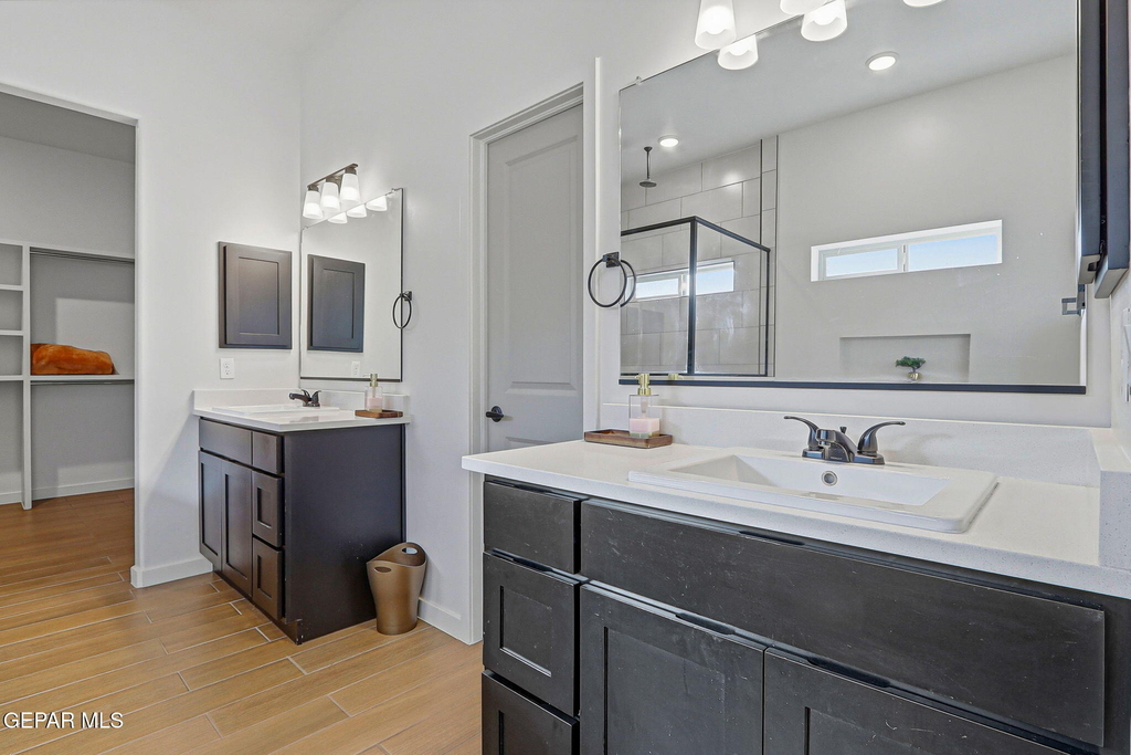 244 Farnborough Street - Photo 31