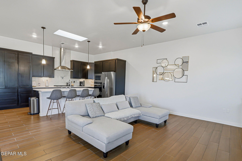 244 Farnborough Street - Photo 14