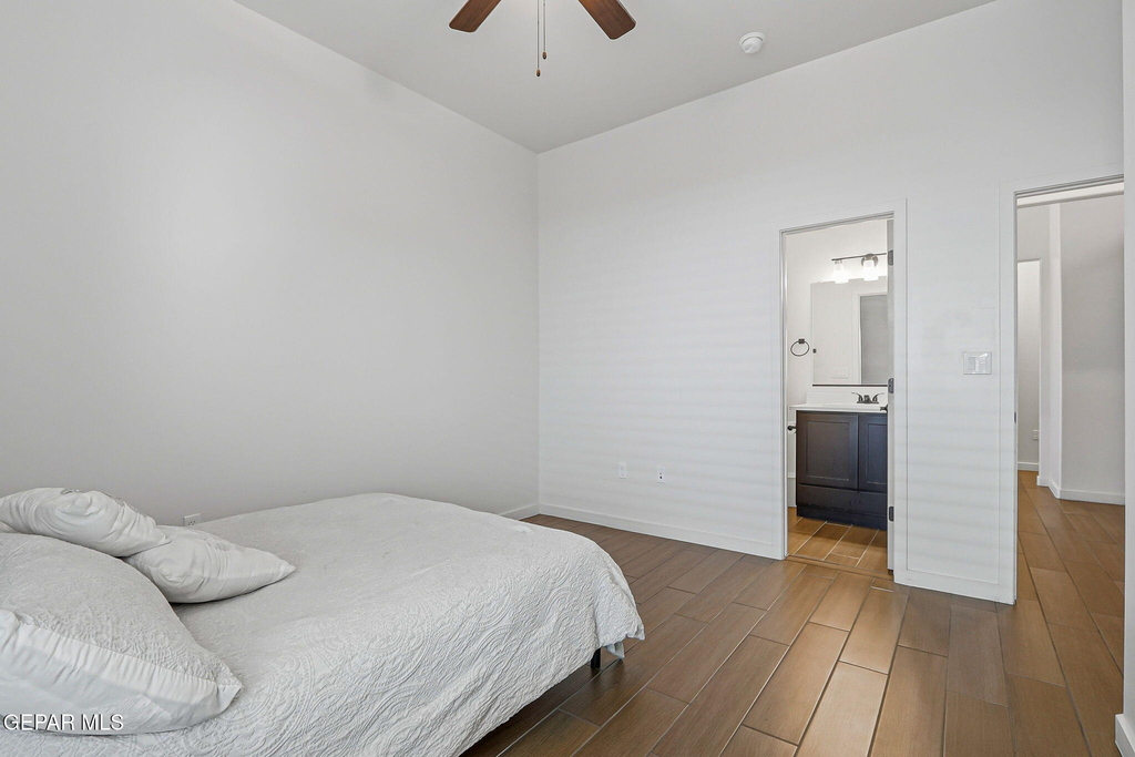 244 Farnborough Street - Photo 18