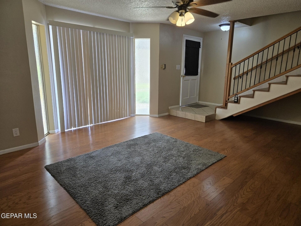 500 Thunderbird Drive - Photo 8