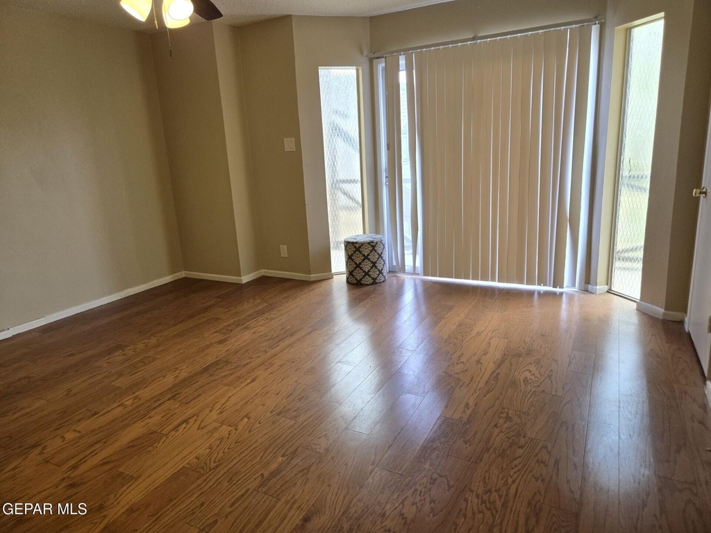 500 Thunderbird Drive - Photo 9