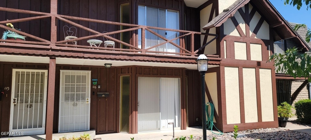 500 Thunderbird Drive - Photo 2