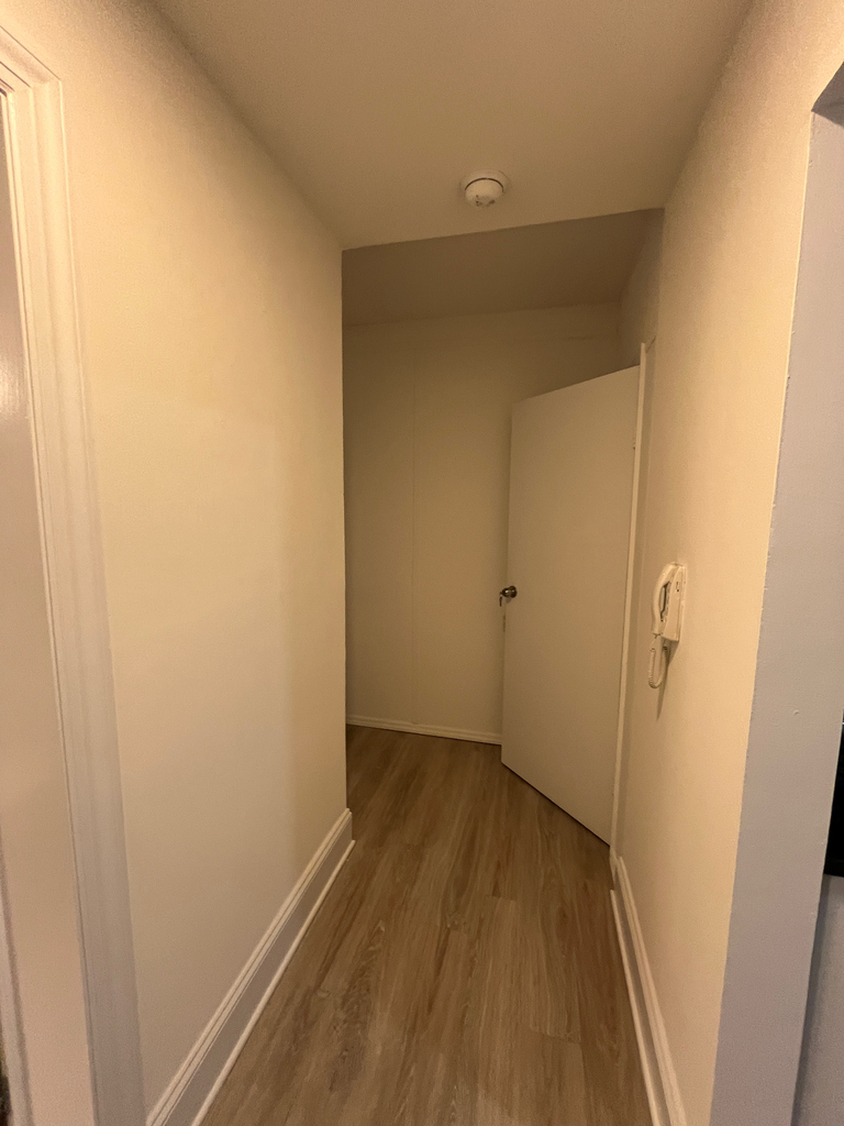 West 34th Street - Photo 4