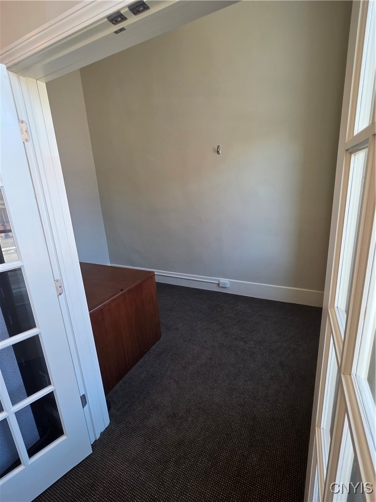 807-13 N Salina Street - Photo 3