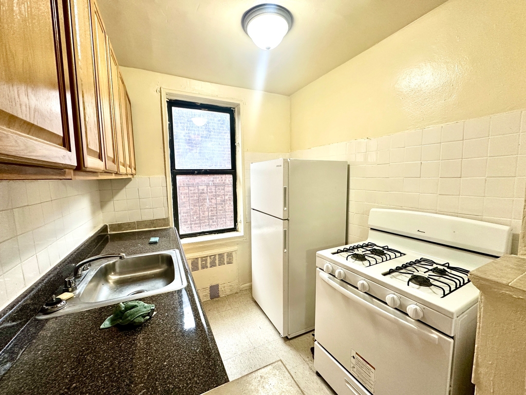 89-29 163rd Street - Photo 8