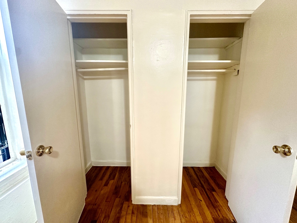 89-29 163rd Street - Photo 5