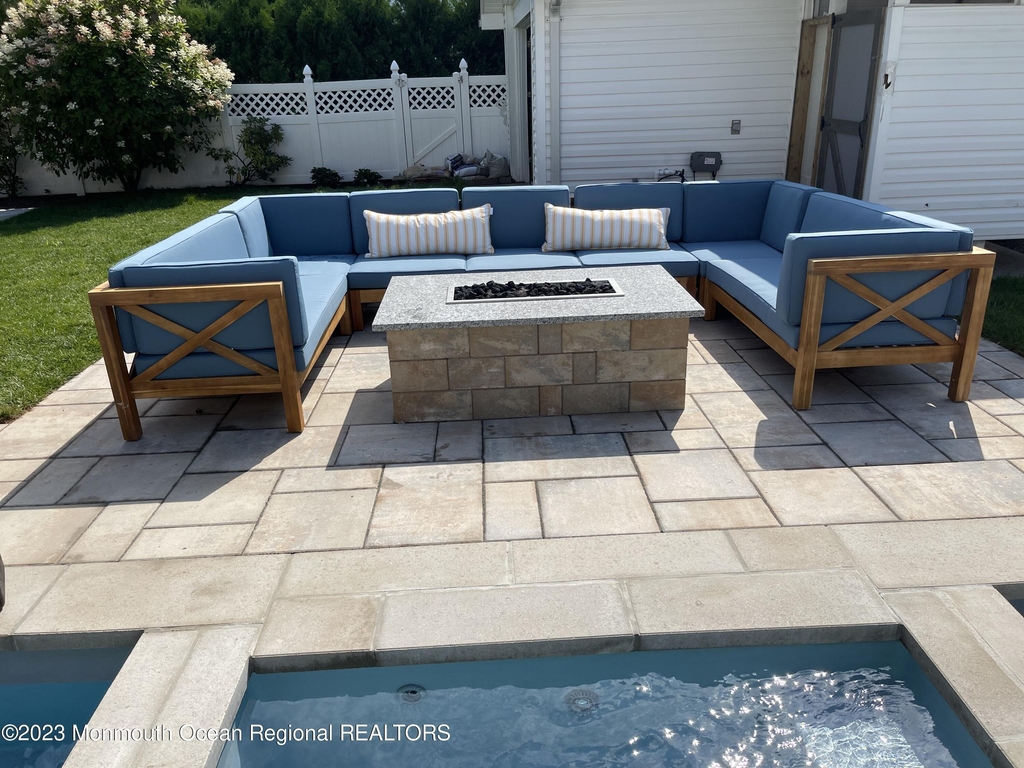 2112 Edgewood Place - Photo 9