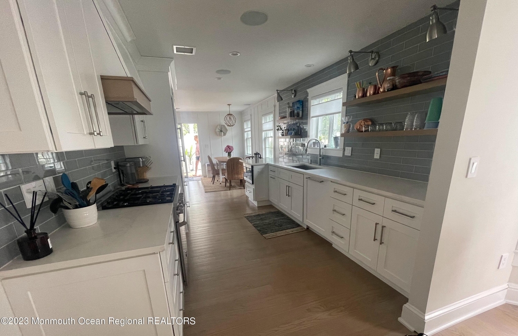 2112 Edgewood Place - Photo 2
