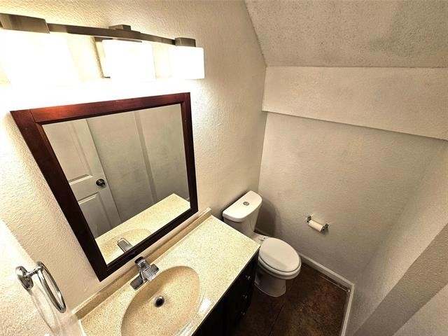 724 Bluebonnet Drive - Photo 14