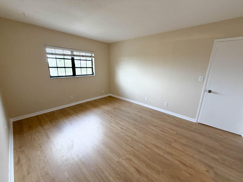 917 Ne 16th Avenue - Photo 12