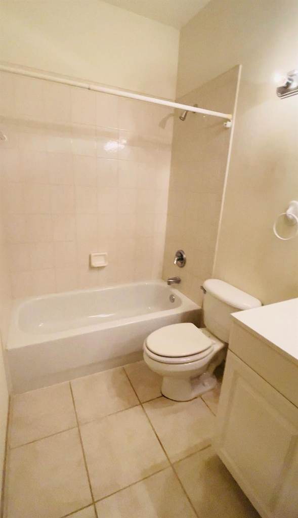 717 Ne 4th Street - Photo 5