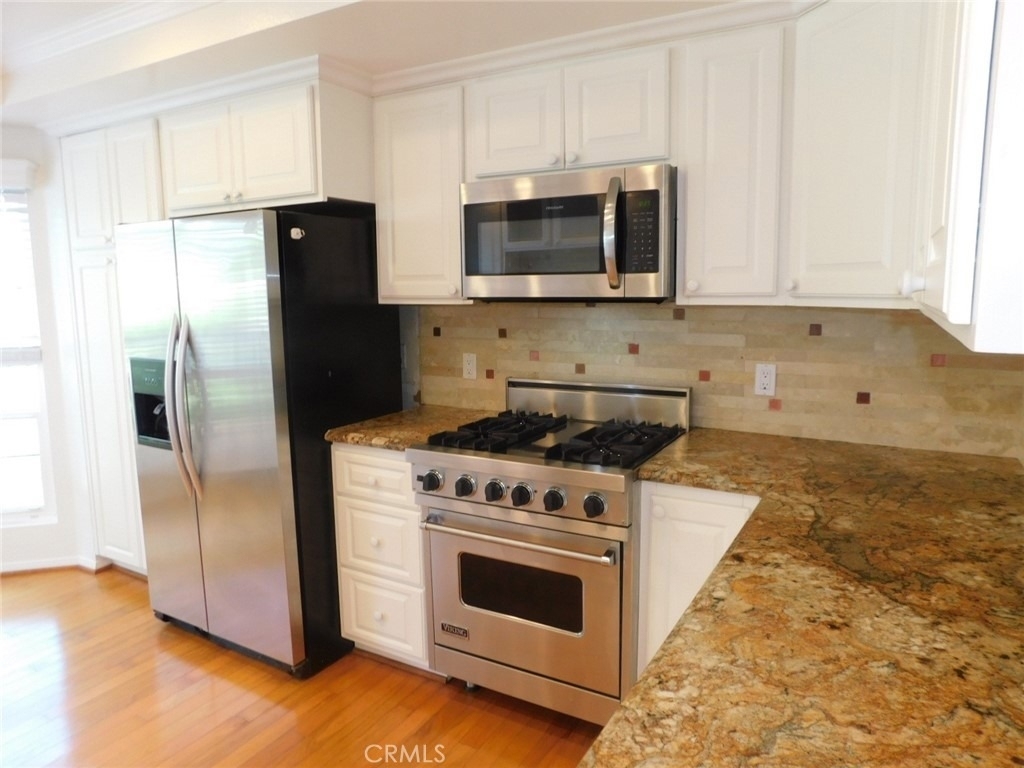 7 Lakeview - Photo 14