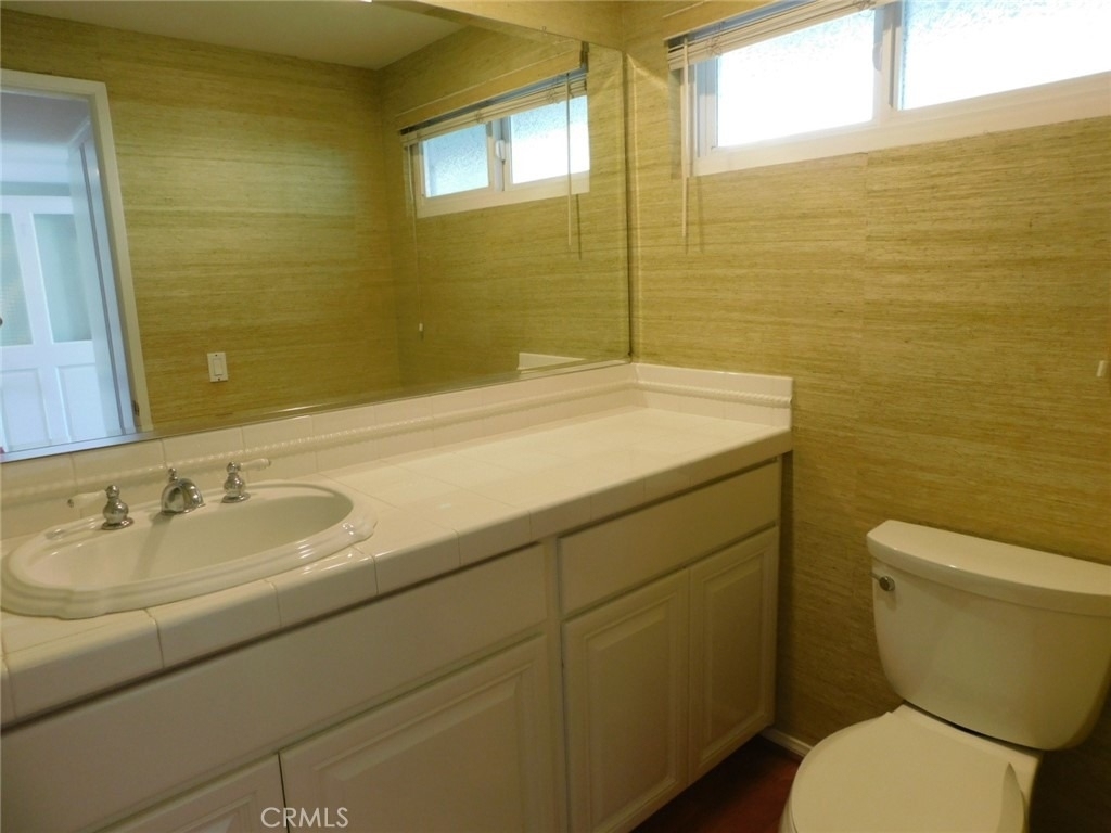 7 Lakeview - Photo 8