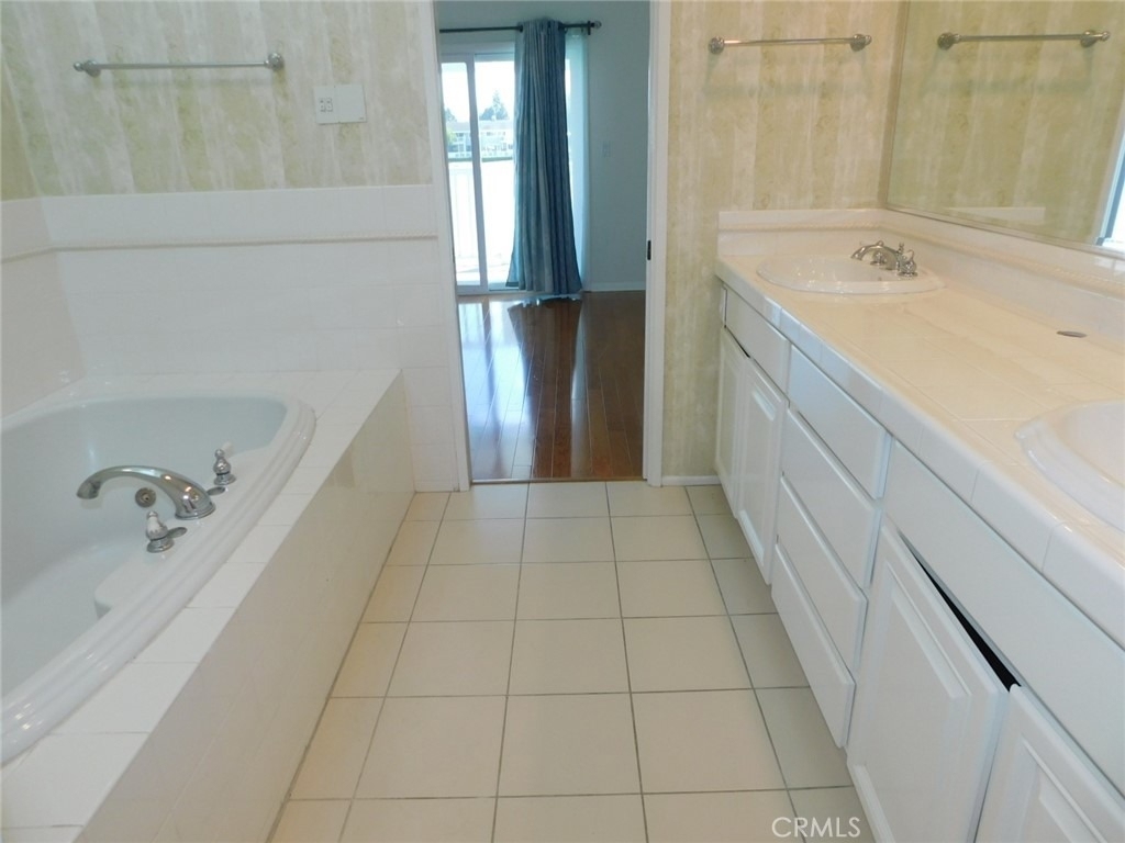 7 Lakeview - Photo 42