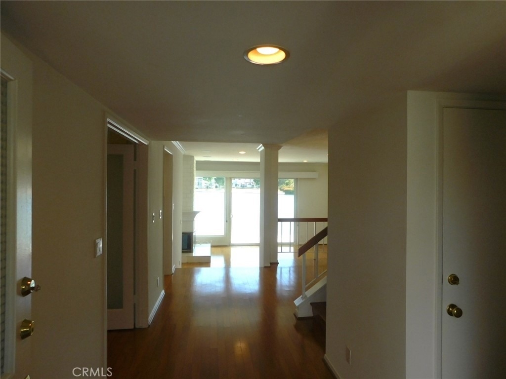 7 Lakeview - Photo 5