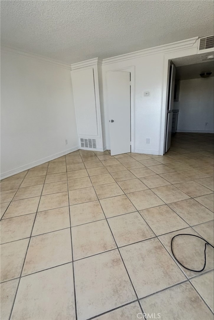 18142 Poinciana Avenue - Photo 3