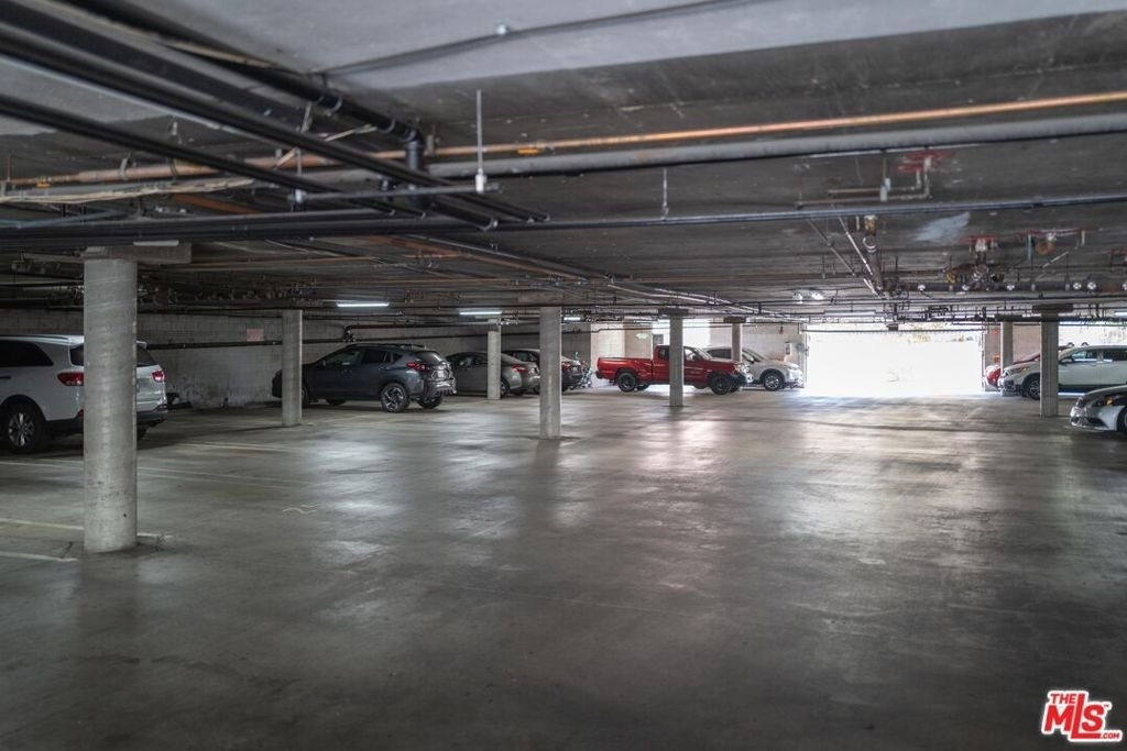 331 S Gramercy Place - Photo 6