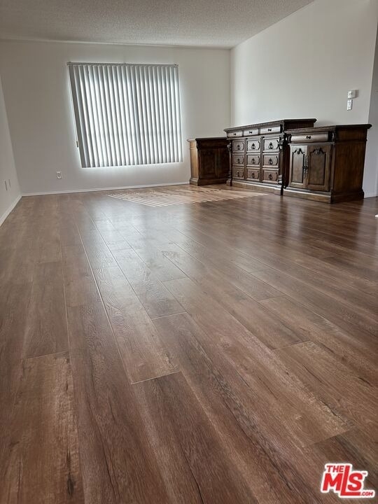 710 Crenshaw Boulevard - Photo 2