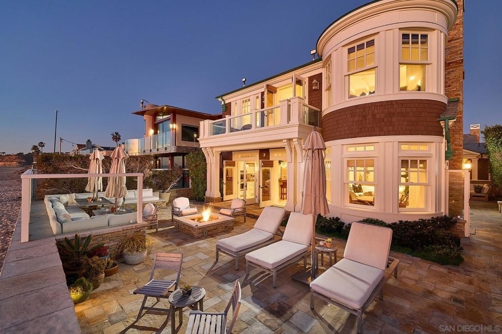 2720 Ocean Front - Photo 13
