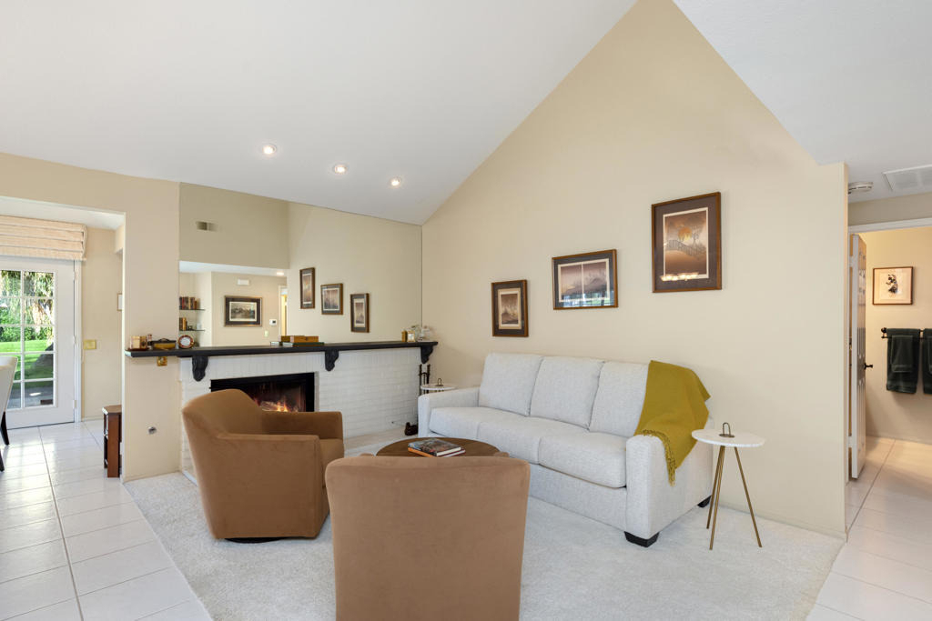 101 Avellino Circle - Photo 4