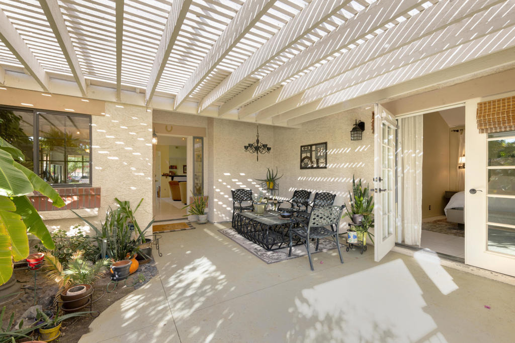 101 Avellino Circle - Photo 1