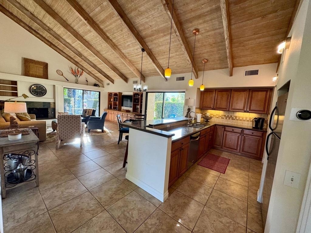 310 Forest Hills Drive - Photo 14
