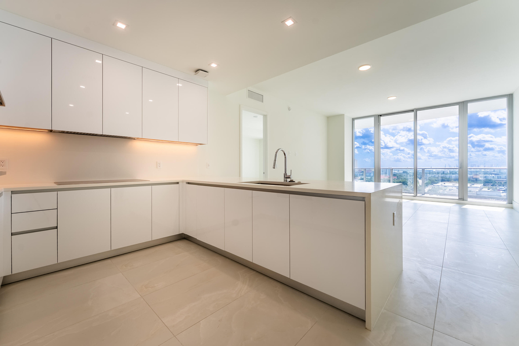 220 Lake Shore Drive - Photo 5