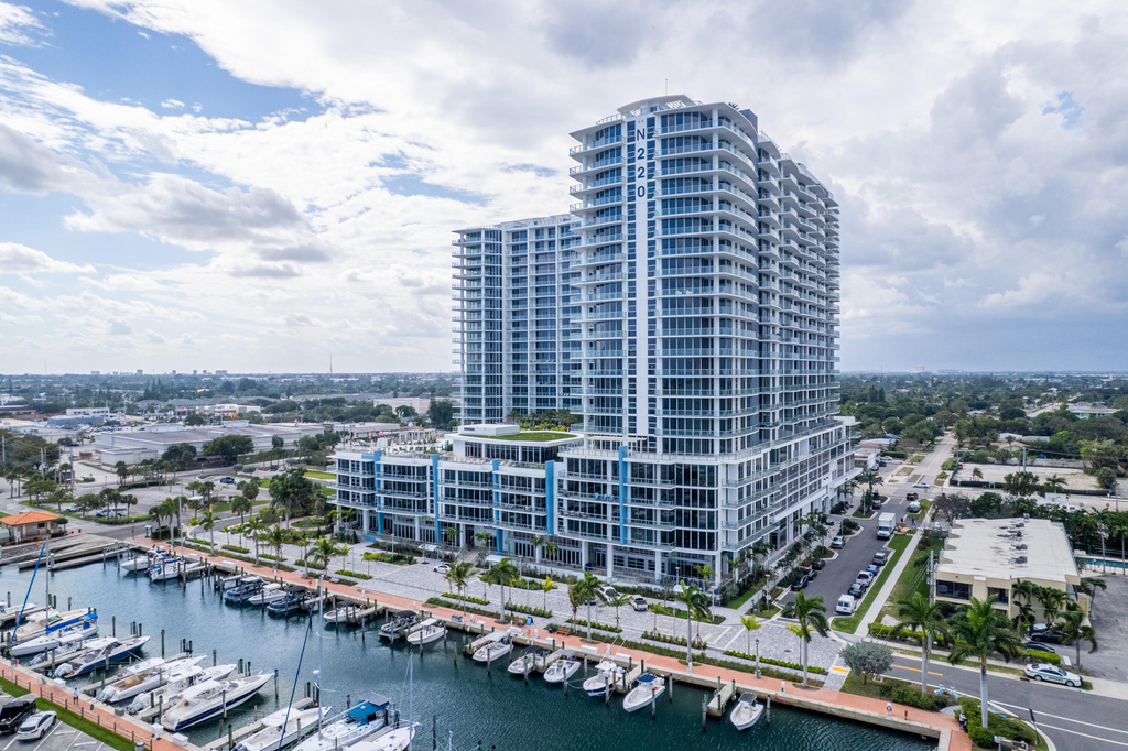 220 Lake Shore Drive - Photo 43
