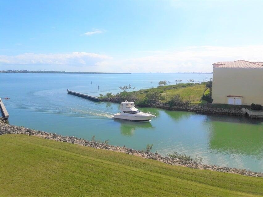 4 Harbour Isle Drive E - Photo 1